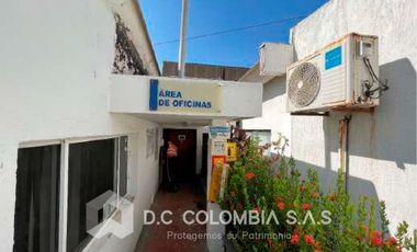 VENTA DE LOTE INDUSTRIAL CON CONSTRUCCIONES EN BARRANQUILLA