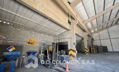 VENTA DE LOTE INDUSTRIAL CON CONSTRUCCIONES EN BARRANQUILLA