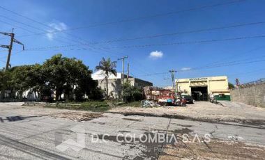 VENTA DE LOTE INDUSTRIAL CON CONSTRUCCIONES EN BARRANQUILLA