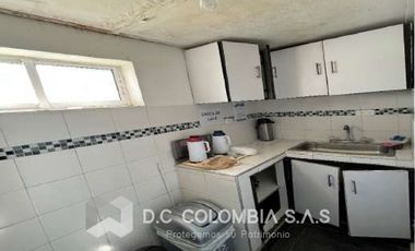 VENTA DE LOTE INDUSTRIAL CON CONSTRUCCIONES EN BARRANQUILLA