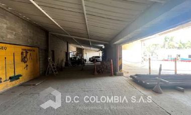 VENTA DE LOTE INDUSTRIAL CON CONSTRUCCIONES EN BARRANQUILLA