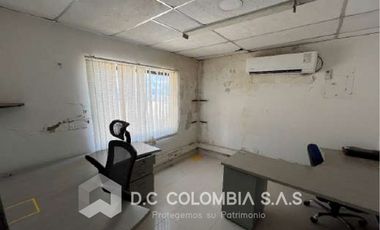 VENTA DE LOTE INDUSTRIAL CON CONSTRUCCIONES EN BARRANQUILLA