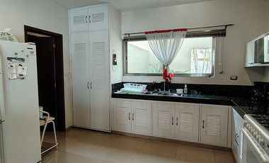 Casa en RENTA con Paneles solares, Montebello