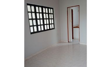 VENDO CASA LOTE EN VILLETA