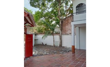 VENDO CASA LOTE EN VILLETA