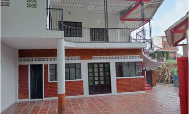 VENDO CASA LOTE EN VILLETA