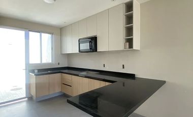 Ultima casa en preventa coto Roble Residencial  a un costado de Bugambilias