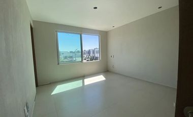 Ultima casa en preventa coto Roble Residencial  a un costado de Bugambilias