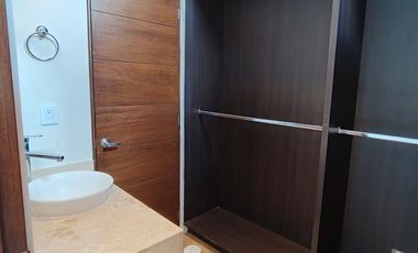 Casa de 3 recamaras c/u con baño , Amplio jardín, cercano a la Ciudad de México