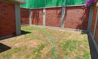 Casa de 3 recamaras c/u con baño , Amplio jardín, cercano a la Ciudad de México