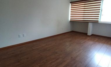 Casa de 3 recamaras c/u con baño , Amplio jardín, cercano a la Ciudad de México