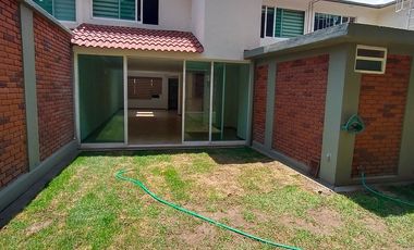 Casa de 3 recamaras c/u con baño , Amplio jardín, cercano a la Ciudad de México