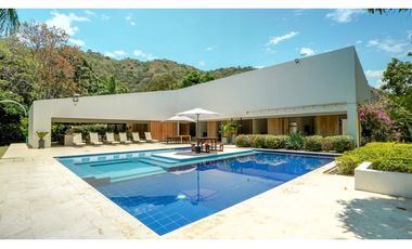 Finca de recreo elegante y moderna - Sopetrán