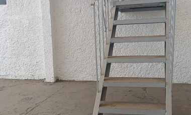 BODEGA AMPLIA DOS PISOS 400 M2