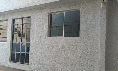 BODEGA AMPLIA DOS PISOS 400 M2