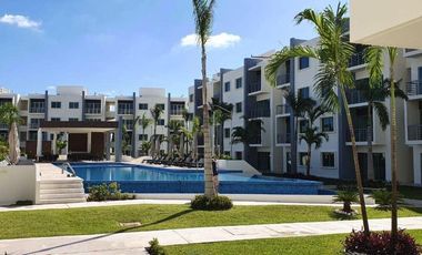 Departamento en Renta Cancún, 2 Recámaras, Zona Huayacán en Residencial Privado