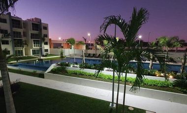 Departamento en Renta Cancún, 2 Recámaras, Zona Huayacán en Residencial Privado
