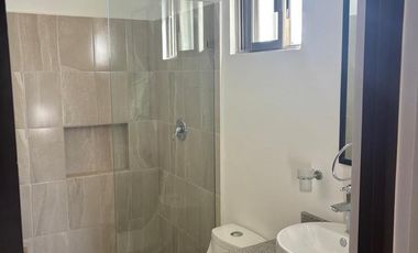 Departamento en Renta Cancún, 2 Recámaras, Zona Huayacán en Residencial Privado