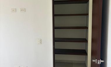 Departamento en Renta Cancún, 2 Recámaras, Zona Huayacán en Residencial Privado