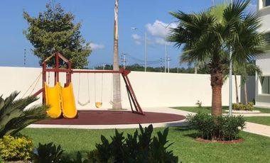 Departamento en Renta Cancún, 2 Recámaras, Zona Huayacán en Residencial Privado