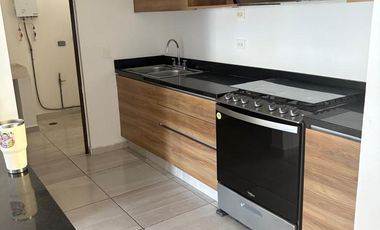 Departamento en Renta Cancún, 2 Recámaras, Zona Huayacán en Residencial Privado