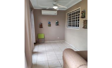 VENDO CASA BRISAS DEL GOLF