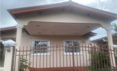 VENDO CASA BRISAS DEL GOLF