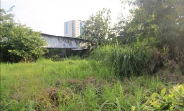 Venta de Terreno de 1,494 metros en Parque Lefevre