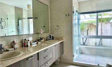 Hermosa Residencia de 4 Recámaras en Bijao | Rodeada de Naturaleza
