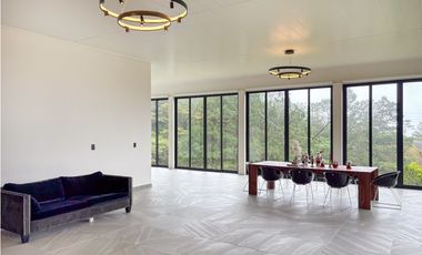 Exclusivo Hogar Altos de Maria | 443 m² sobre 3,119 m² de Terreno