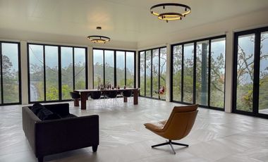 Exclusivo Hogar Altos de Maria | 443 m² sobre 3,119 m² de Terreno