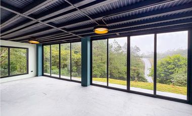 Exclusivo Hogar Altos de Maria | 443 m² sobre 3,119 m² de Terreno