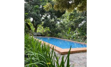SE VENDE CASA EN LAS CUMBRES, NATURALEZA PRIVILEGIADA