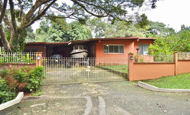 SE VENDE CASA EN LAS CUMBRES, NATURALEZA PRIVILEGIADA