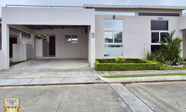 En venta casa en Costa Sur - PH Villa Sur - F.A.