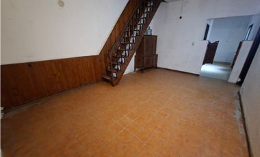 CASA EN PH BARRIO AERONAUTICO EN ALQUILER. ITUZAINGO NORTE