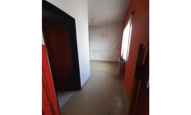 CASA EN PH BARRIO AERONAUTICO EN ALQUILER. ITUZAINGO NORTE