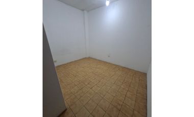 CASA EN PH BARRIO AERONAUTICO EN ALQUILER. ITUZAINGO NORTE