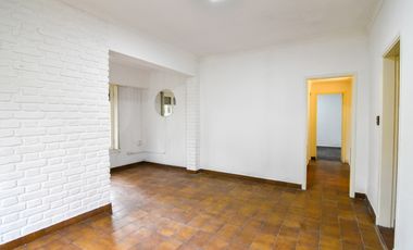 En block: Casa 3 amb. + Depto. 3 amb. - Ap Credito- Bosque Alegre