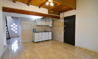 En block: Casa 3 amb. + Depto. 3 amb. - Ap Credito- Bosque Alegre