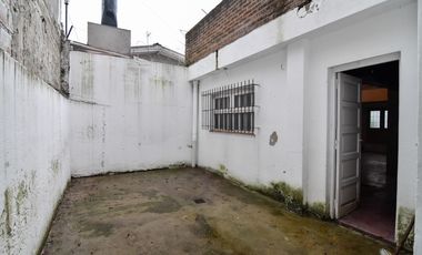 En block: Casa 3 amb. + Depto. 3 amb. - Ap Credito- Bosque Alegre