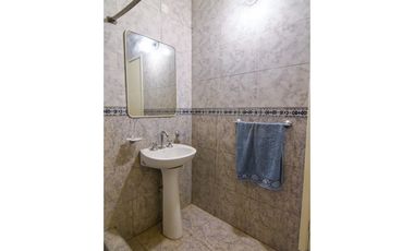 En block: Casa 3 amb. + Depto. 3 amb. - Ap Credito- Bosque Alegre