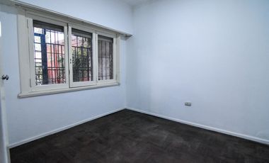 En block: Casa 3 amb. + Depto. 3 amb. - Ap Credito- Bosque Alegre