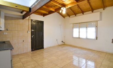 En block: Casa 3 amb. + Depto. 3 amb. - Ap Credito- Bosque Alegre