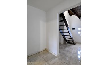 En block: Casa 3 amb. + Depto. 3 amb. - Ap Credito- Bosque Alegre