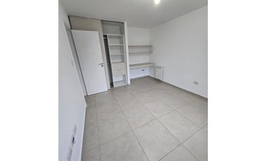 Rossen! Valle Escondido! 3 dorm, cochera doble!