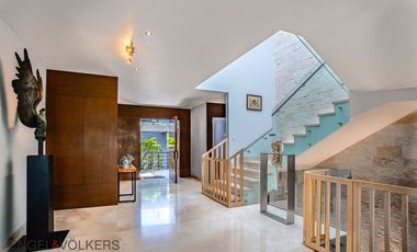 Exclusiva Casa en Venta en Lomas de Tecamachalco.