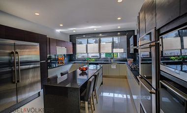 Exclusiva Casa en Venta en Lomas de Tecamachalco.