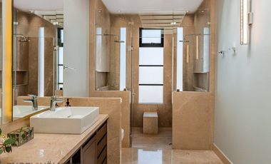 Exclusiva Casa en Venta en Lomas de Tecamachalco.