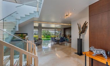 Exclusiva Casa en Venta en Lomas de Tecamachalco.